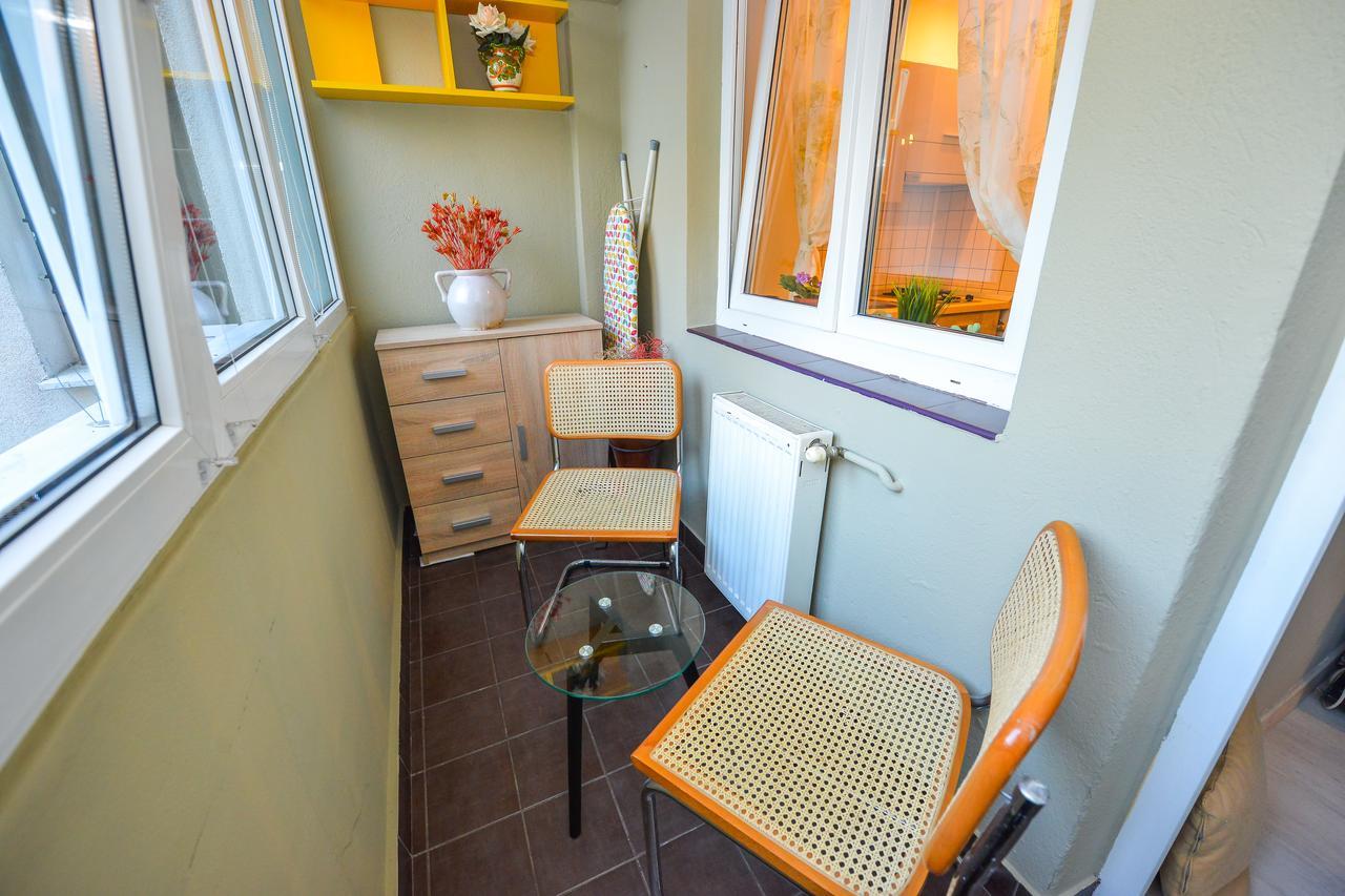 Romana Lahovary Studio Bukarest Kültér fotó