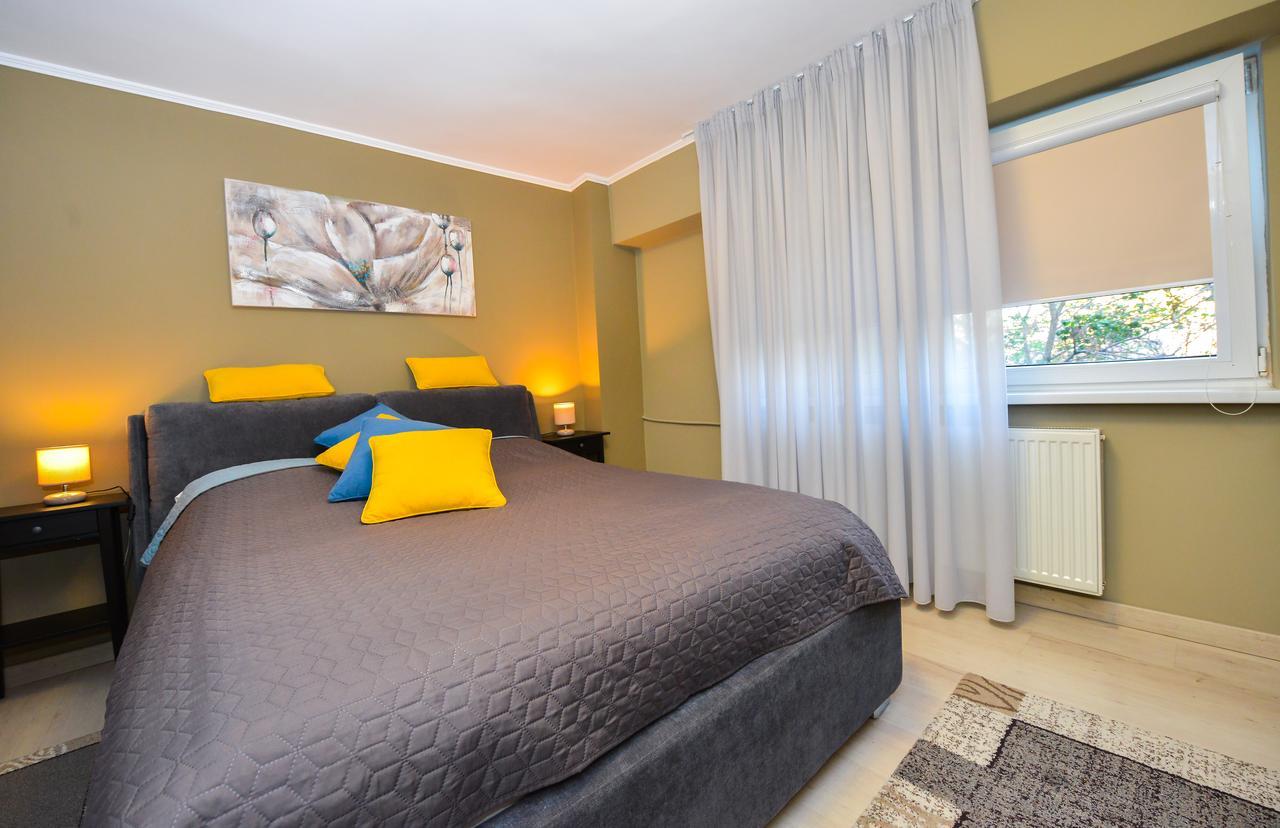 Romana Lahovary Studio Bukarest Kültér fotó