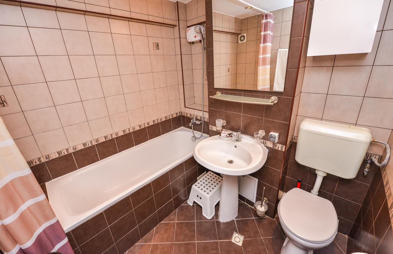 Romana Lahovary Studio Bukarest Kültér fotó