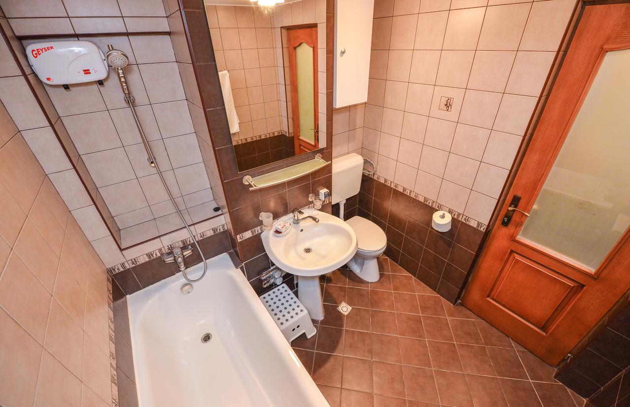 Romana Lahovary Studio Bukarest Kültér fotó